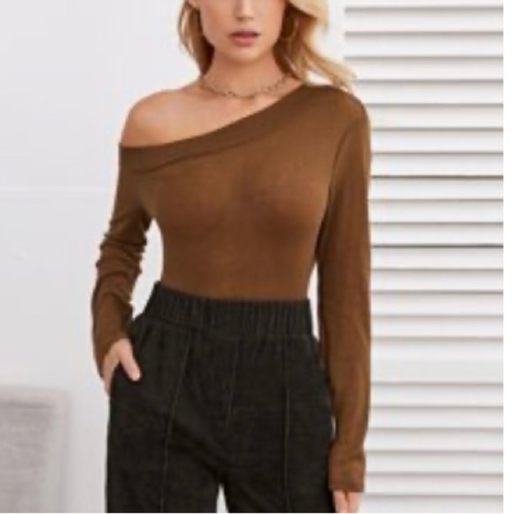 NWOT Brown Off The Shoulder Long Sleeve